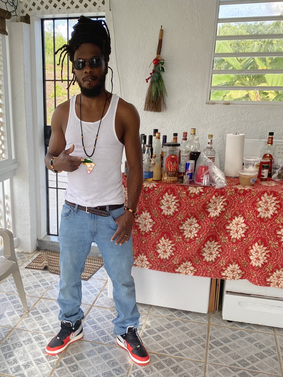Iraslyrics's tweet photo. Blessed Earth strong to I man. Another milestone on Earth. I humbly give thanks https://t.co/rMbsywxHmY