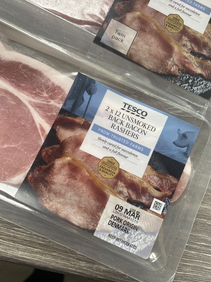 clareyf's tweet photo. When you collect your shopping on 13th March but the bacon is already out of date 😤😠 @Tesco seems a regular occurrence with click &amp; collect. https://t.co/ydDVswWuQL