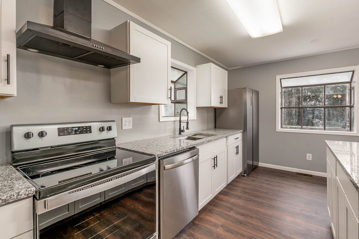 AndrewJBoneRE's tweet photo. #Tuscaloosa #Alabama Rental properties available now, coming next month & a couple available in July. Condos & houses all price ranges to fit your budget (2BRs to 4BRs) Schedule tours soon! #ajbreg 205-531-5577
Also working with buyers and sellers! #investors https://t.co/iuPgiyPE72