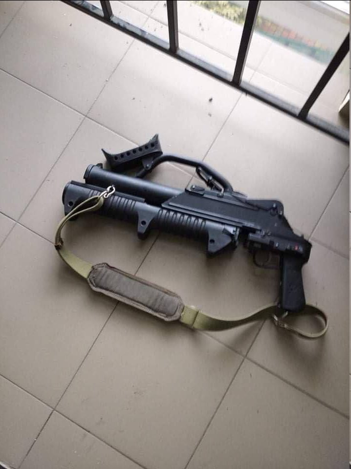 PolymarketIntel's tweet photo. #Ukraine: A Chechen Special Forces (Kadyrovtsy) recce unit was ambushed by Ukrainian Forces, losing an armoured 4x4, a heavily customised AK-103 with M21 red dot, and a rare GM-94 grenade launcher. https://t.co/msnEMYVeOD
