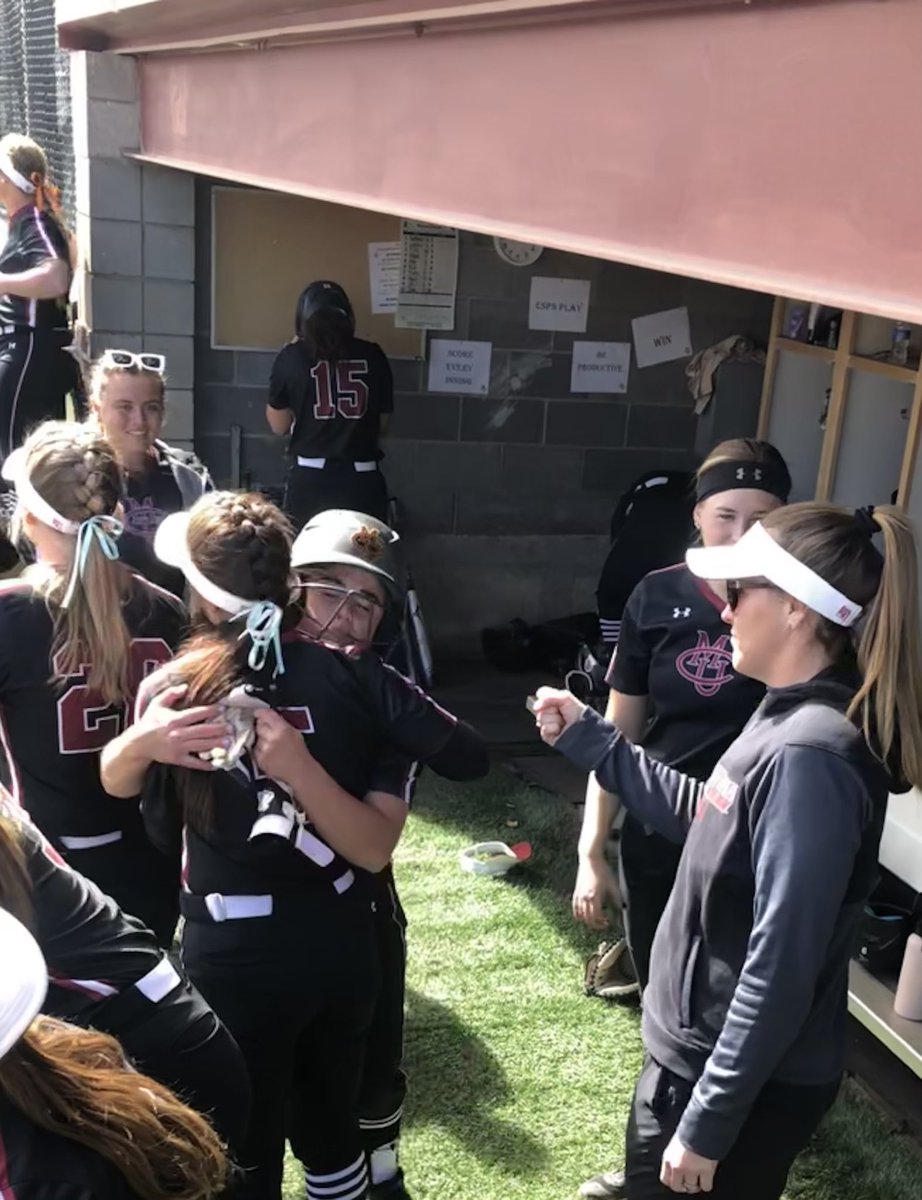 colomesasb's tweet photo. Rylee Crouch just hit her first career home run and Kaley Barker has her first for the season 💪💪 #Hugs4Homers https://t.co/UZouBauMMr
