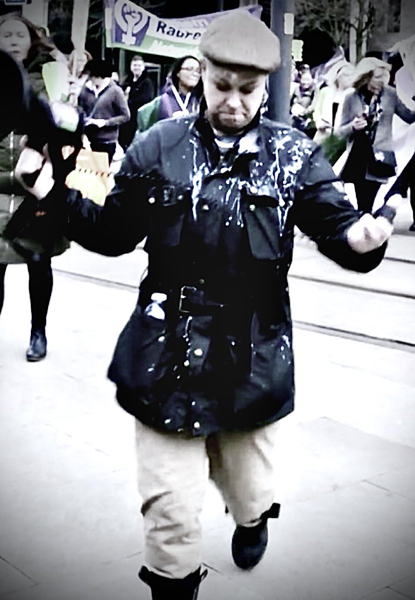 #MaleViolence. When a man targets a woman leading chants against male violence, by throwing bottles of milkshake over her from behind,  twice, and then  <a href="/gmpolice/">Greater Manchester Police</a> decide only to caution him, women we have a huge misogyny problem on the streets! fb.watch/bJVquoSrvP/