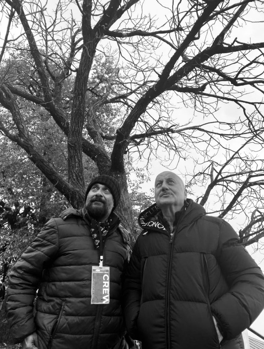 AnupamPKher's tweet photo. Truth Triumphs... कुछ भी हो सकता है!! 🙏 @vivekagnihotri #TheKashmirFiles #PushkatNathPandit #Genocide https://t.co/Cq25lA5Bnu