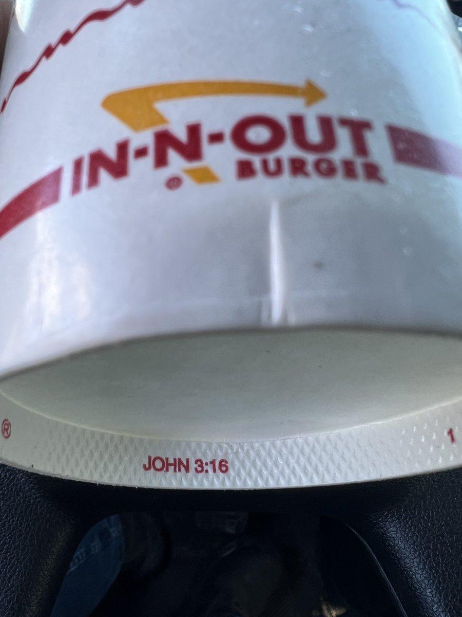 DevilsCoach75's tweet image. John 3:16 For God so loved the world, that he gave his only begotten Son, that whosoever believeth in him should not perish, but have everlasting life. Gotta Love a company who isn’t afraid to share their beliefs… not to mention the best Cheese Burger west of the Mississippi !!