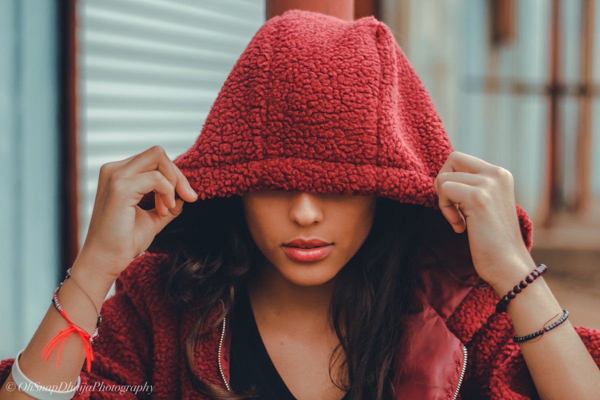 "Look Beyond" by Dhaija Smith // 2019 Showcase

#didyouknow the New Media Student Showcase has four submission categories: cell phone photography, DSLR photography, news/broadcast video, and creative/short film!

✨ 2022 submission form: bit.ly/3i7nZeZ

#20DaysofShowcase