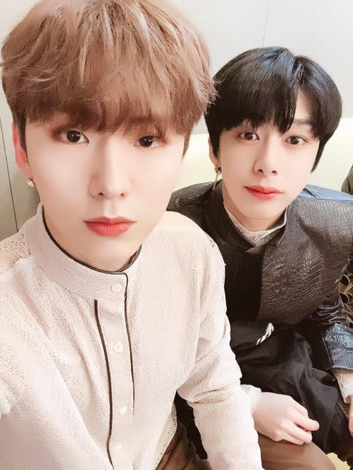 SweetKihyunBr's tweet photo. ~ Sweet Members |🐹🐢| 13.03.2022 
Simples, mas impecáveis 😍😍
💐

#KIHYUN #기현 #VOYAGER
#MONSTAX #몬스타엑스 
@OfficialMonstaX @Hyungwon_Brasil @Hyungwon_BR https://t.co/KKZH9jzPwN