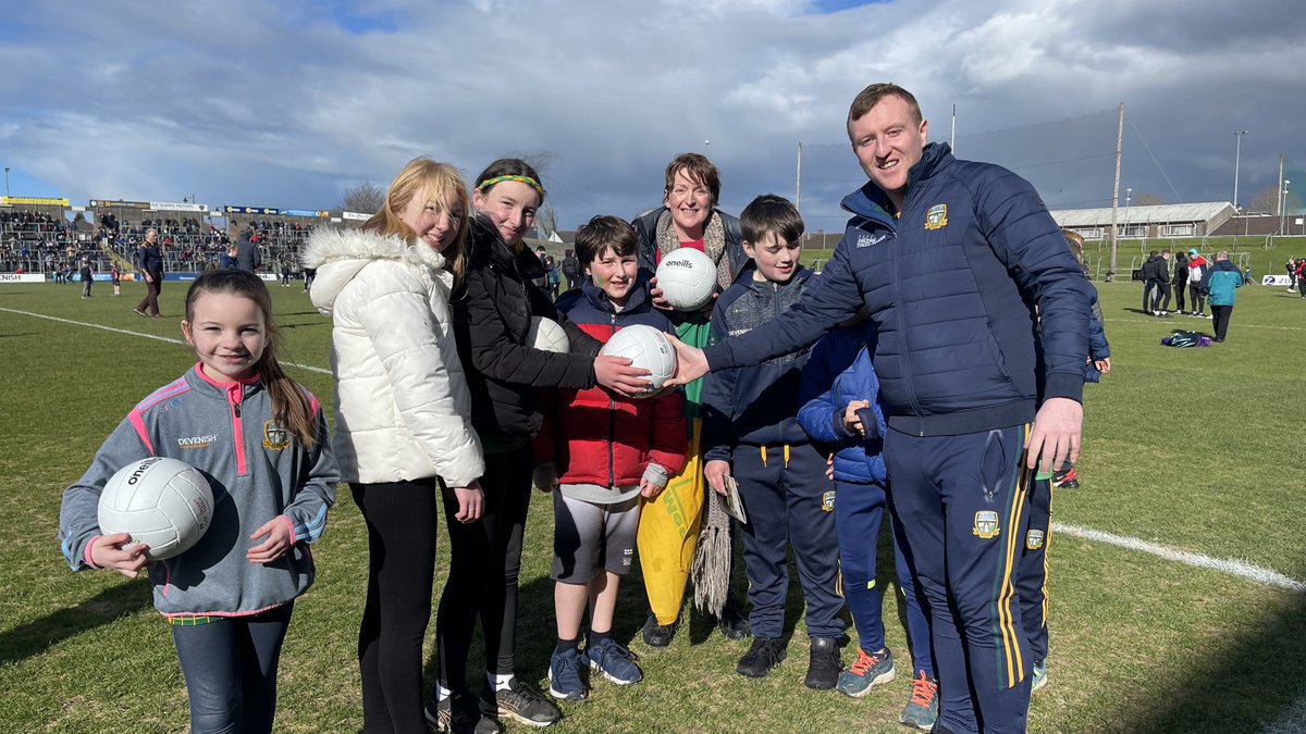 MeathGAA's tweet photo. What a day!

Bring a ball is back and it is wonderful to see our young supporters enjoying themselves

Some of our competition winners pictured getting their free 🏐s from County PRO Ciarán Flynn

GRMA to Beko for sponsoring them

#GAABelong #MeathGAA #BringABall https://t.co/5oetWOLCmO