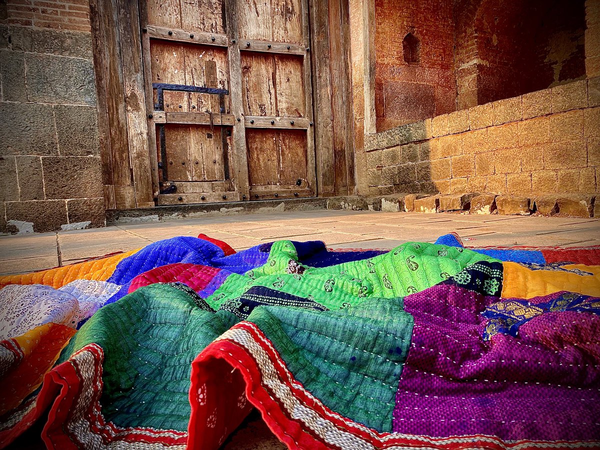 rons1212's tweet photo. Godhadi is Maharashtrian traditional quilt made by grandmothers who care of us.
They are timeless embodiment of ❤️
#TheQuiltProject is an art revitalisation project by @jikoni_for_all we are committed to bring this art urban patronage.
Thank you for loving us. https://t.co/nRdunRXHAk