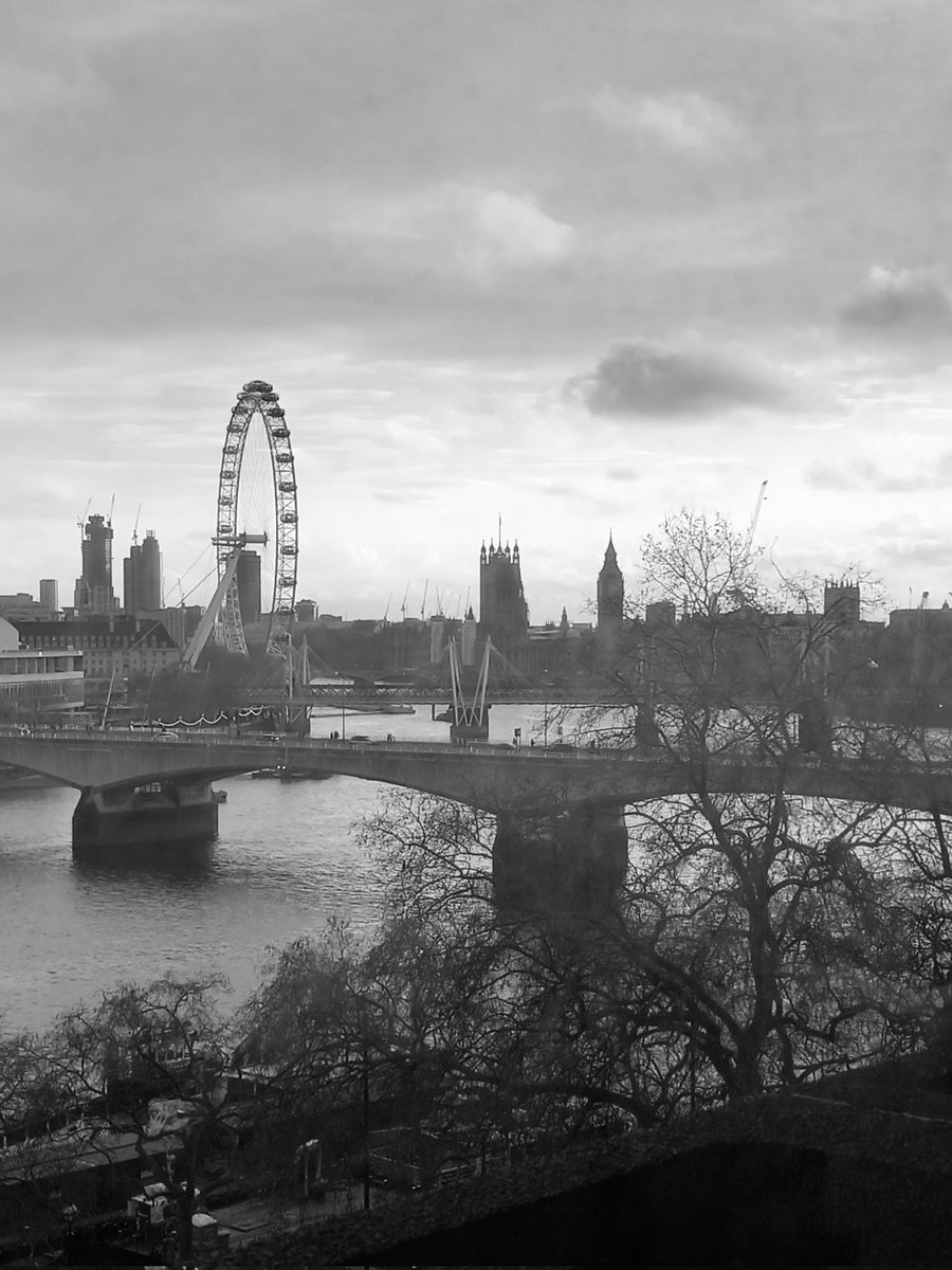 IanBloor3's tweet photo. Heading home after a great day in London with @lovemusictrust Big Band and our hosts @KingsBigBand1 🎼👏 https://t.co/fPs5UoAkKp