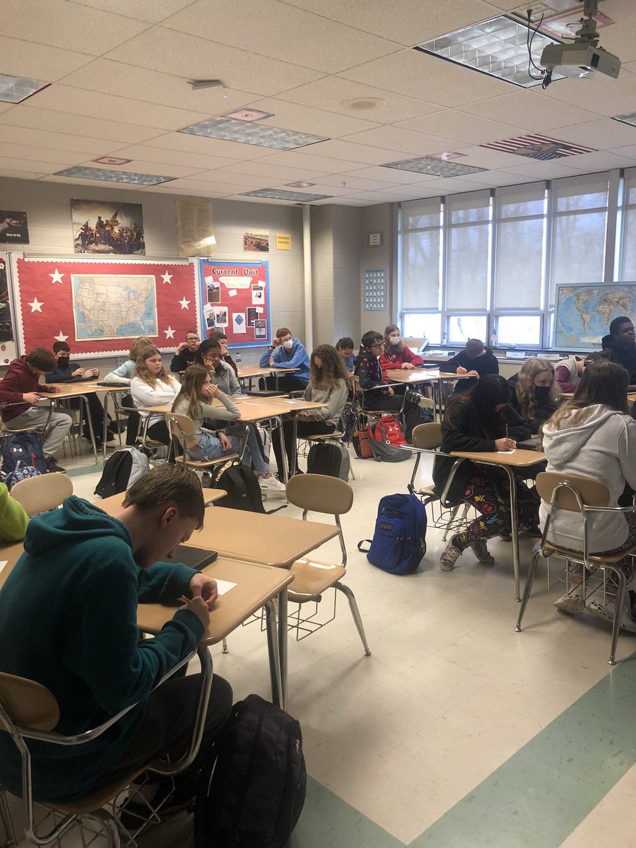 JasonKatz14's tweet photo. On Friday, 3/11, Southern Middle School acknowledged International SEL Day through mentions on the morning announcements and various activities during the intervention period. #SELDay2022 #SMS #Aevidum #IveGotYourBack #SYCSD https://t.co/yiRUx3eFfj