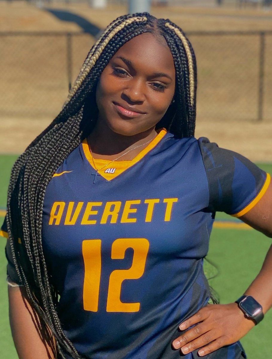 HCHawkettes's tweet photo. Former Hawkette standout and Alumni Porsha Davis made a visit back to Georgia this past weekend and set the Piedmont campus on fire. She contributed to big Averett lacrosse win and made sure you would remember her name. @MHS_WarHawks
 @samcrenshaw23
#HAWKETTES4LIFE https://t.co/h0c8o3pnaP