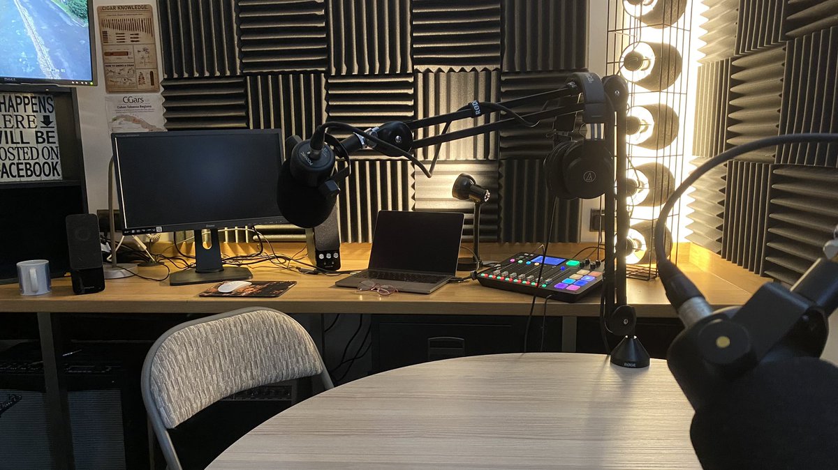 ahronson's tweet photo. New podcast studio. Better acoustics than our previous location and the new 10-episode series for new photographers (Photography Basics) is being recorded here. https://t.co/1m7WtQ44l7