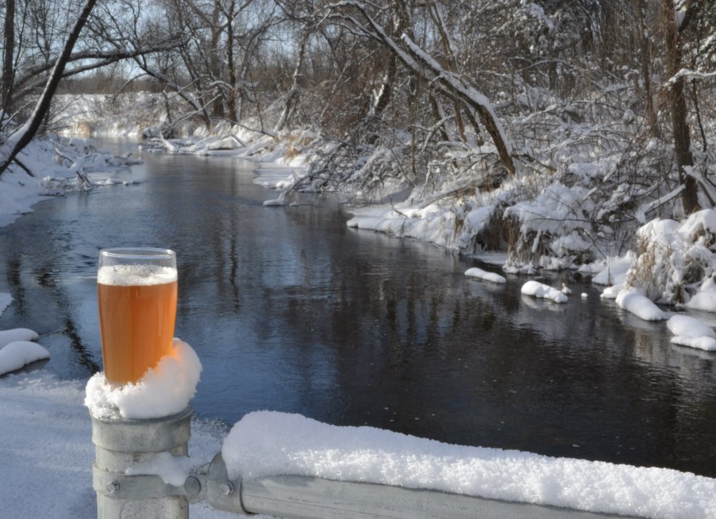 BucksMillBrew's tweet photo. We may have lost an hour of sleep, but it's a beautiful day to be outside. 
Don't forget to change your smoke alarm batteries! 
Cheers 🍻 https://t.co/C8HetfjTFb