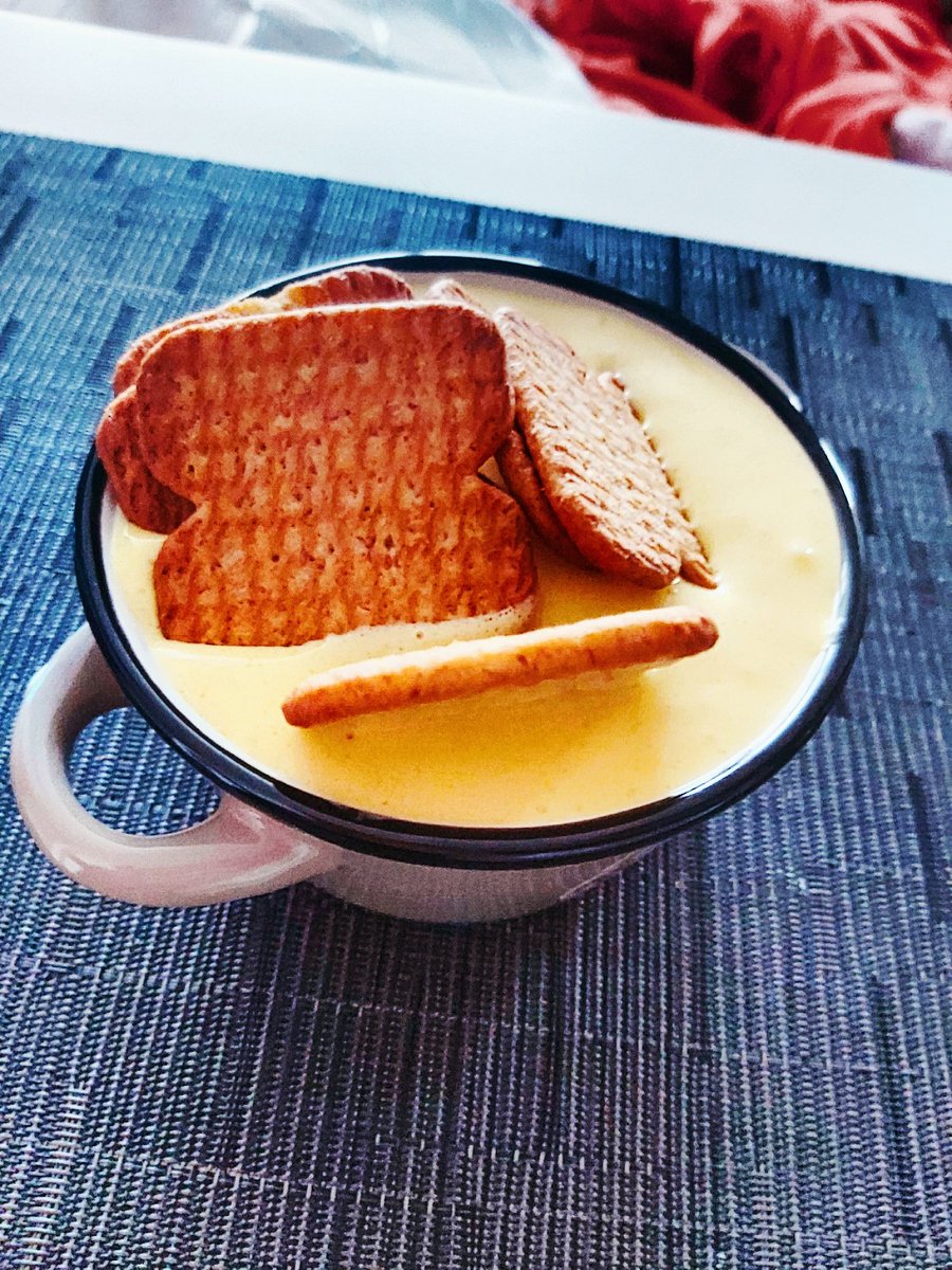 Zabaione light e biscotti integrali senza zuccheri aggiunti
#cibo #buoncibo #informa #fit #fitness #mangiaresano #senzazuccheriaggiunti 
#lowsugar #highprotein