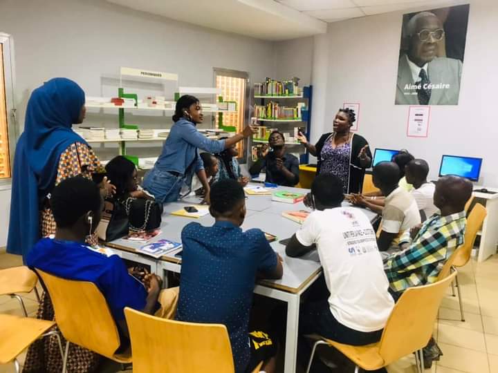 Club Littéraire CCFG tweet media