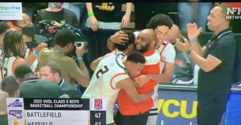 Nothing but love in this pic <a href="/CoachLosP/">Carlos Poindexter</a>