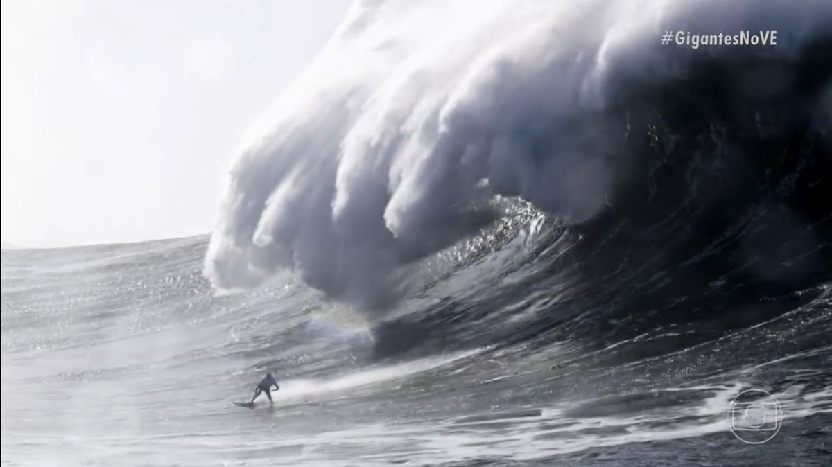 debscamillo's tweet photo. É ele, o melhor! @PedroScooby 

GIGANTES DE NAZARÉ https://t.co/c11k2RBr2U