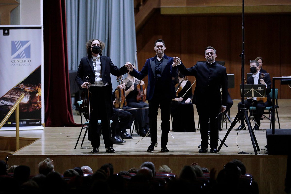 ConcertoMalaga's tweet photo. @ERTenor, @Jm_paur, @GildeGalvez , Mozart y @ConcertoMalaga. Un aperitivo de lo que está por venir.

-CM 25Aniversario

[Fotos: Migue Fernández] https://t.co/AcdtSYPJ5e
