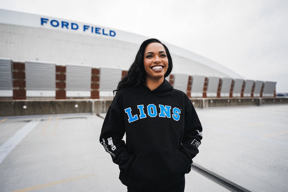 Lions Cheerleaders tweet media