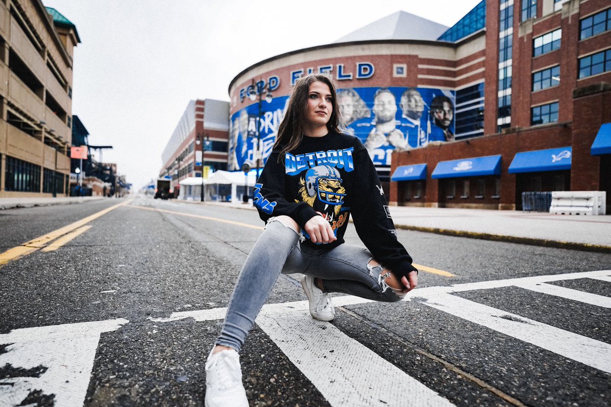 Lions Cheerleaders tweet media