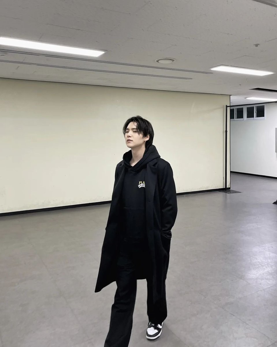 BTSMlN's tweet photo. Today too, you have worked hard ARMY. Thank you for coming! Don’t worry for missing the chance of coming to our concerts, cause as long as we’re not too old for doing performances, we will still hold more concerts in the future ☺️ https://t.co/uvA36VvIhP