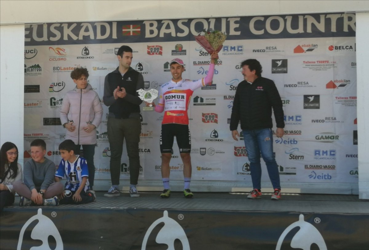 🇪🇸 #CopaEspañaEliteSub23

5° puesto para <a href="/acote97/">Ángel Coterillo</a> en la <a href="/AIZTONDOklasika/">AIZTONDOklasika</a> y nuevo líder de la Copa de España Élite.👌

#EquipoGomur #Cantabria