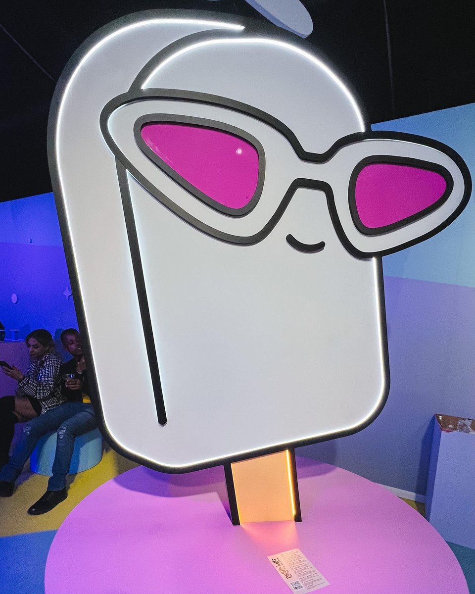 LordJord666's tweet photo. @doodles experience at @sxsw fucking rocked!!! #SXSW #SXSW2022 #Doodles #nft https://t.co/EzgpMSE3T3