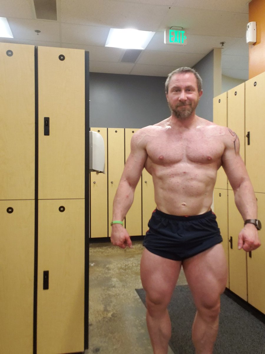 brttmcgbodyfit's tweet photo. 1. Pre cardio.
2. Post cardio. Pre sauna.
3. Post sauna. Shiny.
4. Fresh home.
#fastedcardio #muscle #tattedmuscle #captainspidey #musclenerd #bulkemon #quadzilla https://t.co/qsPkQviB5w