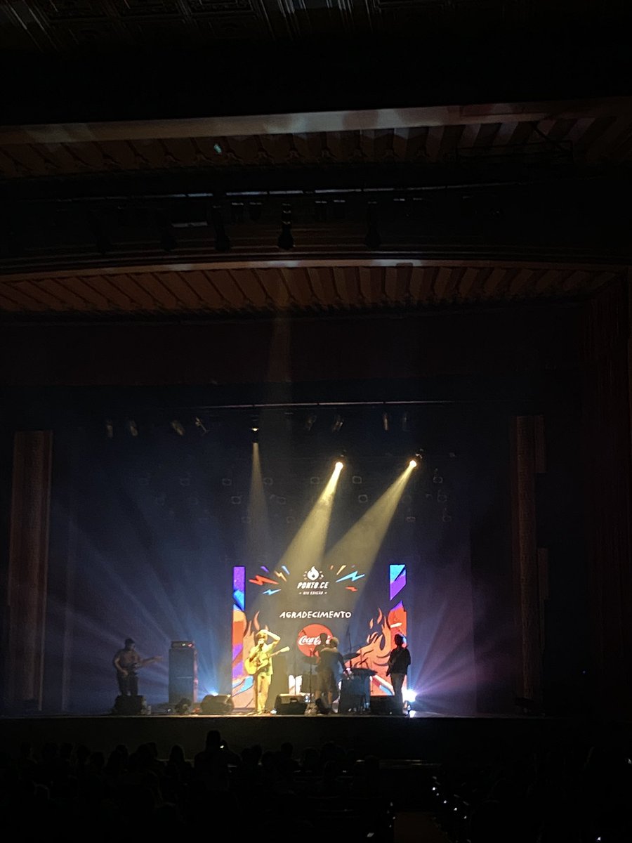 PontoCE's tweet photo. Fiquem ligados na rede social vizinha para conferir as fotos dos shows! 🔥 https://t.co/lznIQAdaN0