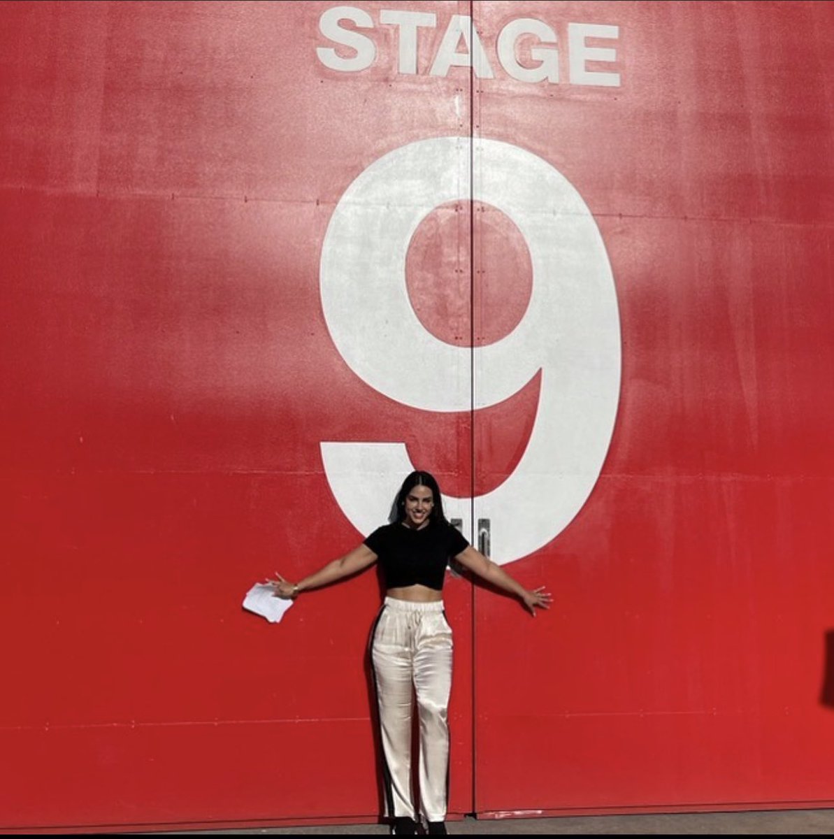 arlynbroche's tweet photo. Big Dreams Come True…What it means to level up &amp; the skill of adaptability. 
The past 7 1/2 weeks in Australia have been transformational.
🇦🇺
Traveling across the World in the midst of a Global pandemic was scary AF.
🌎 https://t.co/VqzHwMe8UJ