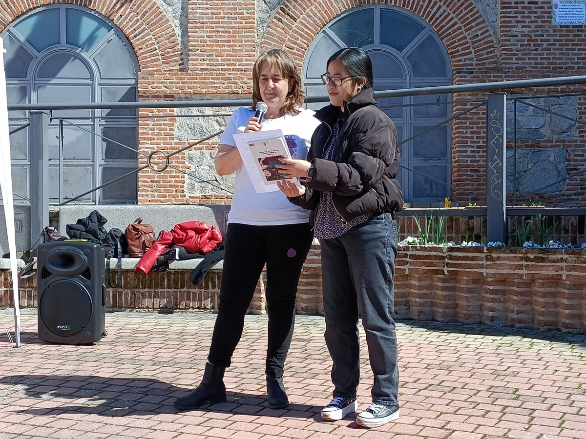 Somos_Pozuelo's tweet photo. 🟣 Hoy nos hemos juntado en la Plaza de nuestro pueblo, reflexionando juntas y marcando un horizonte claro:

Seguir peleando cada día, paso a paso, por un #Pozuelo Feminista ♀️ https://t.co/EQO6UUhRmF