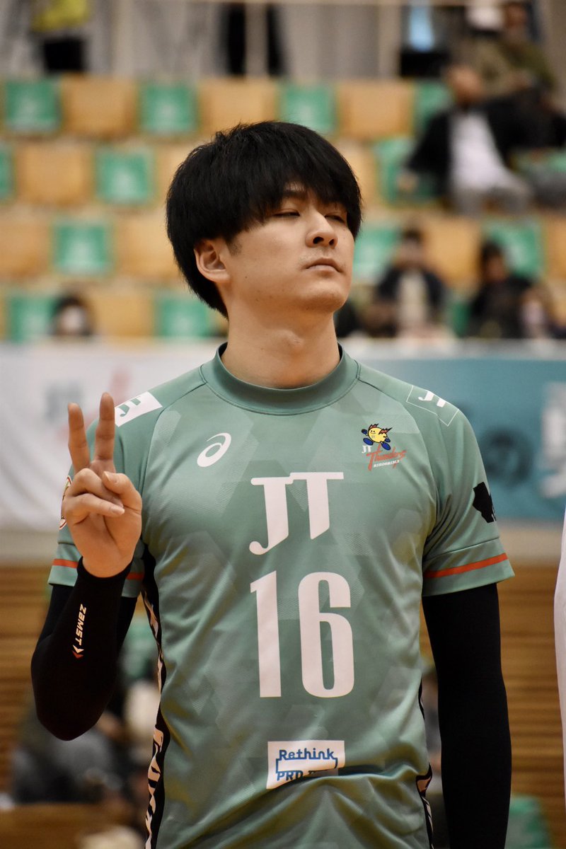 vb_ykh's tweet photo. 菩薩 シリーズ （笑）

.

#JTサンダーズ広島 #西知恕 選手
#井上航 選手 #中島健太 選手

. https://t.co/YbR3ykrcXE
