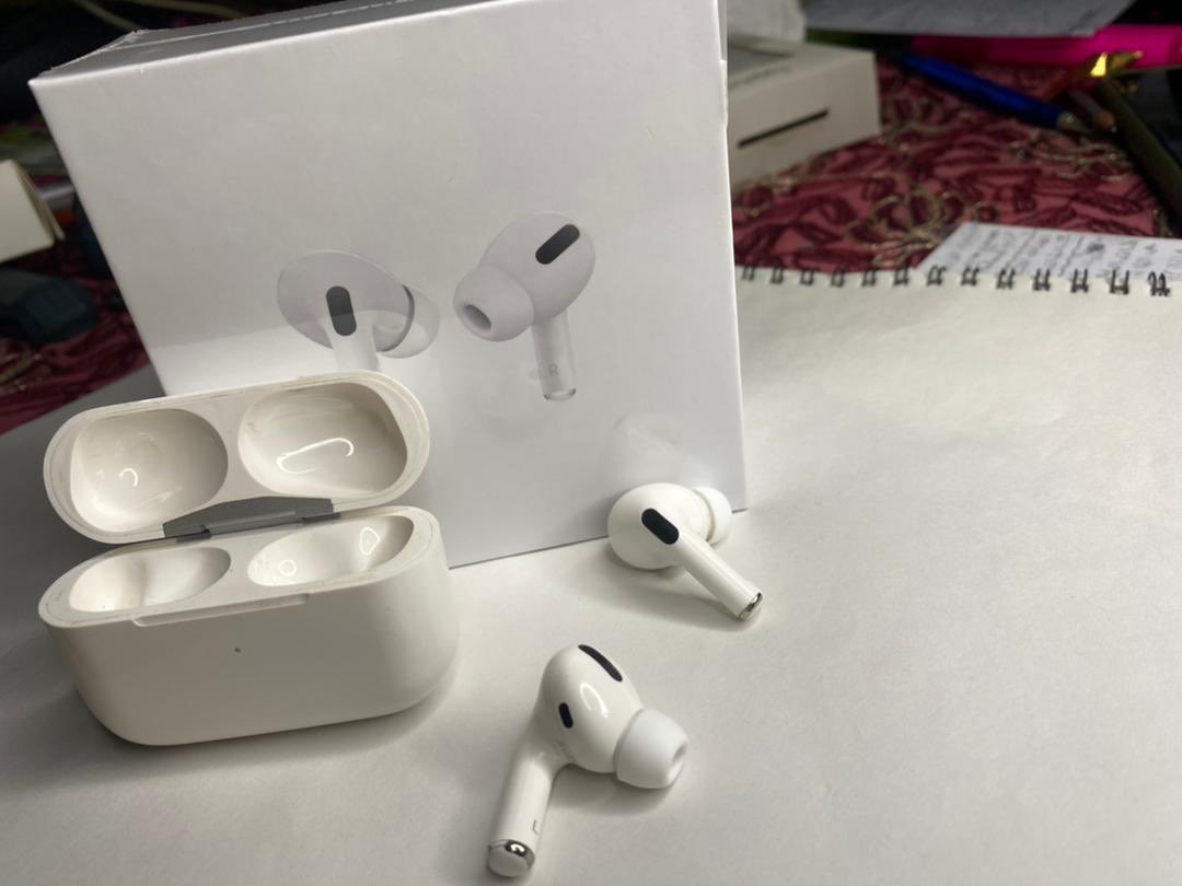 Rstore15's tweet photo. #retweet
AirPods pro 
Noise cancellation,
Noise transparency,
With wireless charging case,
For IOS devices, Apple Watch,
IpadOS devices , Bluetooth devices,
and android devices.
For order:0126209111 https://t.co/5rkIsvm0iw