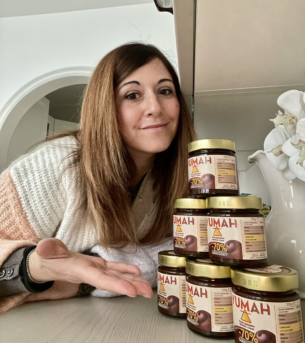 mariapiademarzo's tweet photo. La piramide alimentare è un grafico che invita la popolazione a seguire i consigli dietetici proposti da un organismo o una società qualificata in materia di salute.
La mia piramide alimentare. 🍫
#yumahmoments #progettotrnd https://t.co/nDvMCCKpMs