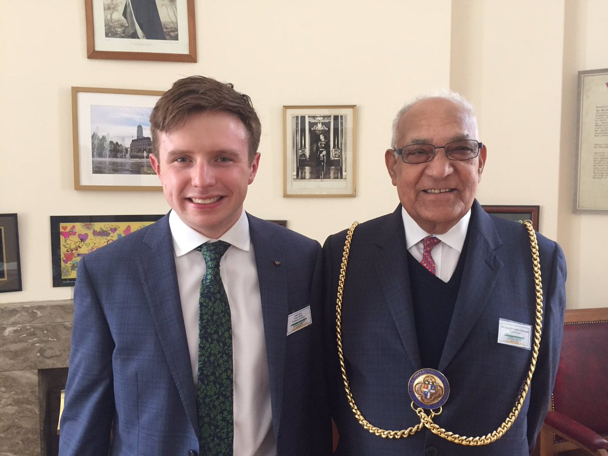 It was great to represent <a href="/IrelandEmbGB/">Embassy of Ireland</a> in Luton this morning at the <a href="/lutoncouncil/">Luton Council</a> Saint Patrick's Day parade and breakfast. <a href="/IrishinLuton/">Luton Irish Forum</a>. #StPatricksDay pic.x.com/n4pkmN06Xy