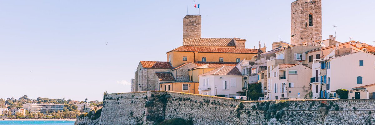 📣 [ÉVÈNEMENT] Festival Nuits Carrées du 23 au 25 juin 2022 à l'Esplanade du Pré aux Pêcheurs 🎟 nuitscarrees.com #antibestourisme #explorefrance #onatousbesoindusud #antibesjuanlespins