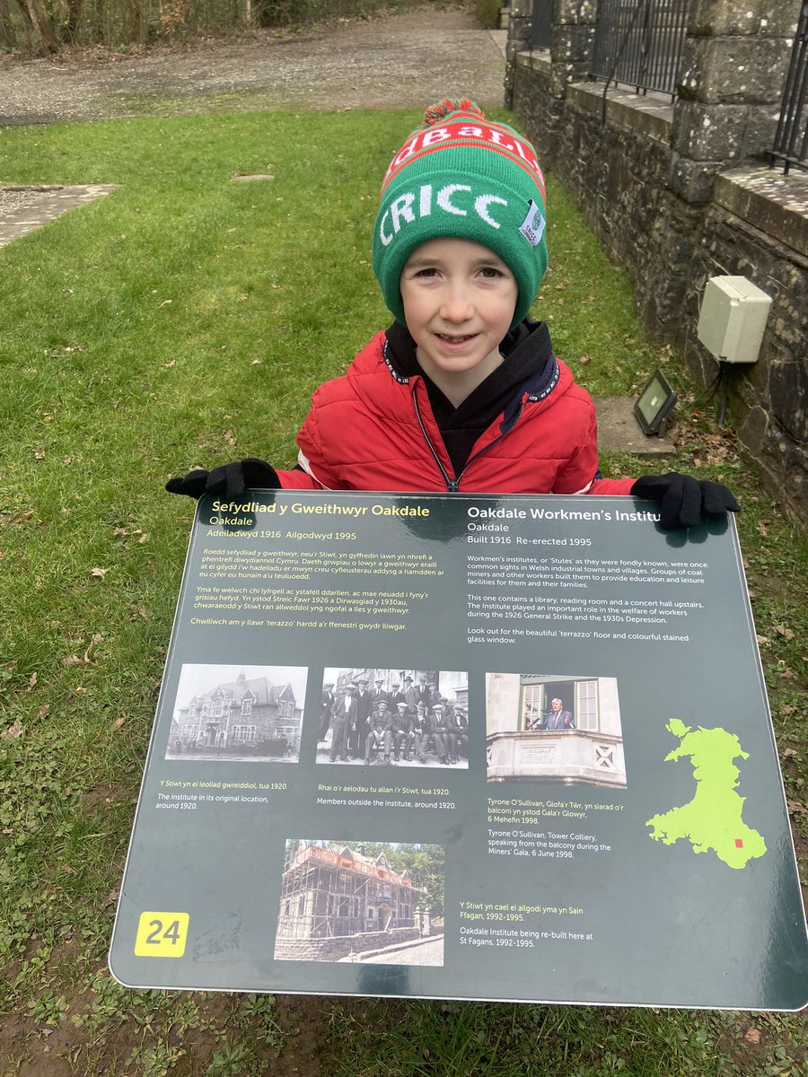 FflurRowlands's tweet photo. Wedi mwynhau mynd am dro o gwmpas @AmgueddfaCymru Sain Ffagan. @Ysgol_y_Castell #Castell3 https://t.co/vl7S2hiFvH
