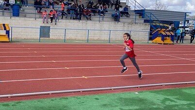 Enpetrol2016's tweet photo. Las atletas del colegio Inmaculada Enpetrol han participado en el campeonato provincial de atletismo realizado en Campo de Criptana, donde han obtenido grandes resultados y sobre todo disfrutando de una gran mañana llena de deporte y nuevas amistades. 🏃🏾‍♂️🏃🏽
#inmaculadaenpetrol https://t.co/pnYEjM28g4