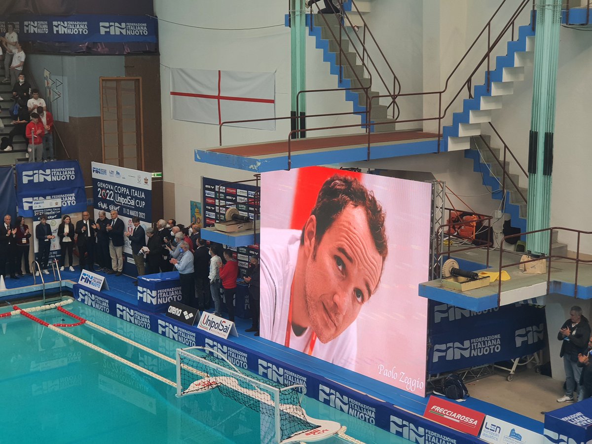 RadioBabboleo's tweet photo. #Genova. Da oggi la vasca interna delle piscine di #Albaro è intitolata a #MarcoPaganuzzi, storico atleta, allenatore e dirigente del #Quinto prematuramente scomparso nel 2018. L'intitolazione è avvenuta poco fa, prima della finale di Coppa Italia di #pallanuoto Recco-Brescia. https://t.co/zwdOrYWOt4