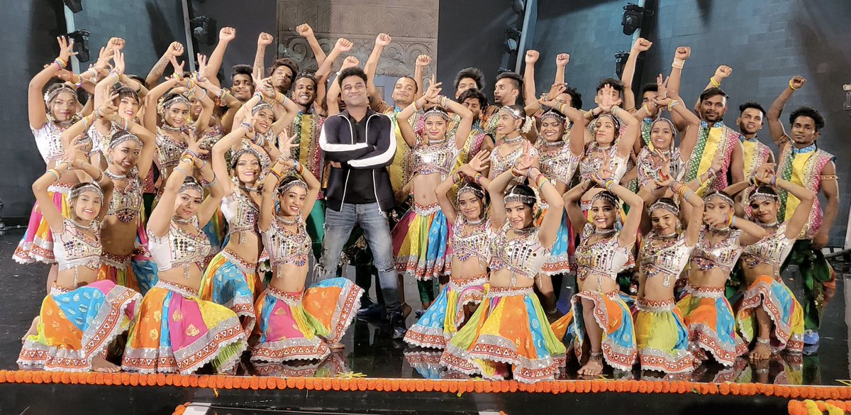 ThisIsDSP's tweet photo. Rock with me tonight at 8PM
On #IGT
INDIA’s GOT TALENT
Only on SONY TV
Enjoyed performing wit #BombFire #Demolishers
Floored by d sweetness of @govindaahuja21 sir @TheShilpaShetty mam
@karismakapoor mam
@Its_Badshah bro
@SonyTV
https://t.co/A11zxLzwtz https://t.co/8Xrld3Alk3
