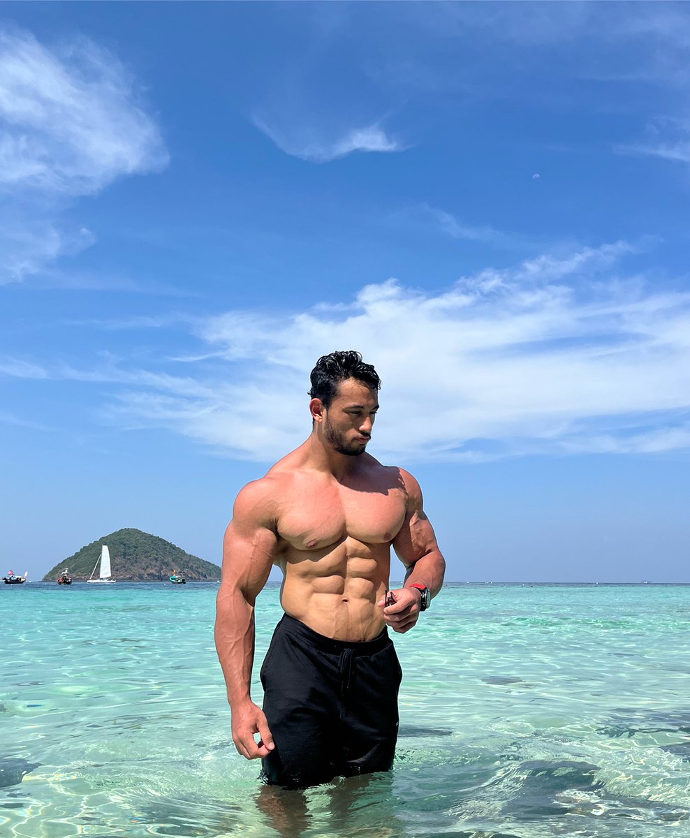 aphichai007's tweet photo. Sometime you have stand alone
to prove that you can still stand.
 #พักผ่อน #ชาร์จพลัง #tripphuket🌴🌊 https://t.co/hBpRLUiUs6