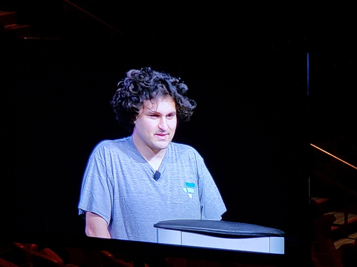 dcstpaul's tweet photo. We are working with Ukraine to facilitate charitable donations via #cryptocurrency @SBF_FTX #ftxhackathon proud of government partnerships in Ukraine and elsewhere to support financial infrastructure https://t.co/nY3dw1DRFN