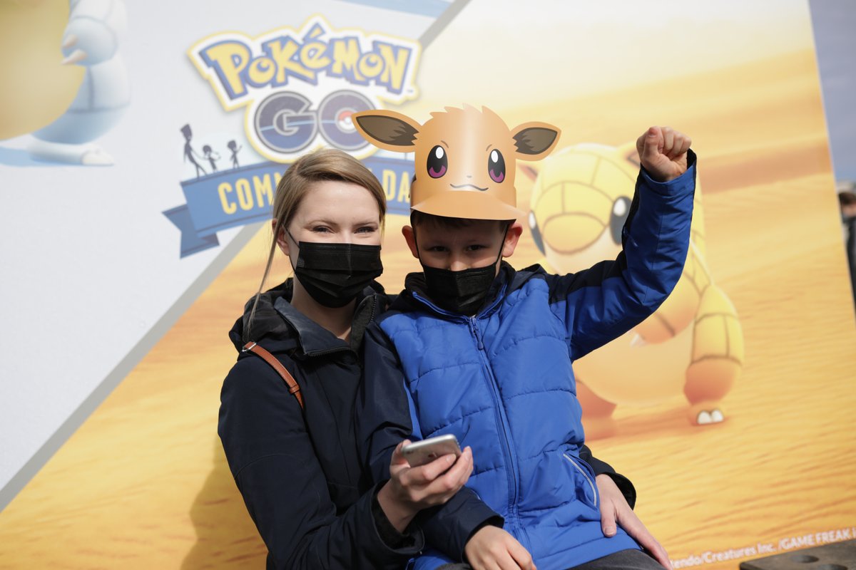 PokemonGoApp's tweet photo. Great to see so many of you join Sandshrew and us today around the globe on #PokemonGOCommunityDay! 🌍🎉 How many Sandshrew have you caught so far? Share your best catches with us in the comments! https://t.co/TsfVT7CGOd