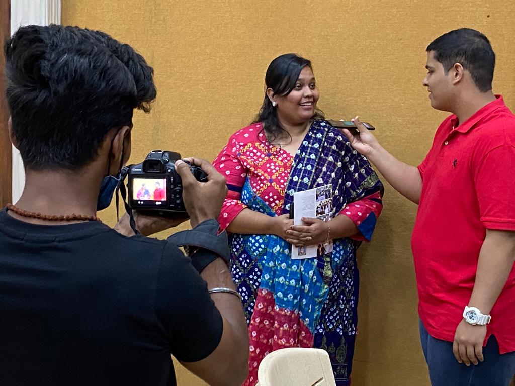 urfonline's tweet photo. Amrin Moger attended Samabhav International film festival on Gender diversity &amp; Inclusion at SM Shetty College Powai. A joint initiative of #MAVA. 

Met extremely energetic and confident youth who are ready to break gender stereotypes!

#UniversalReachFoundation #URF #URFonline https://t.co/seuTJwVYDe