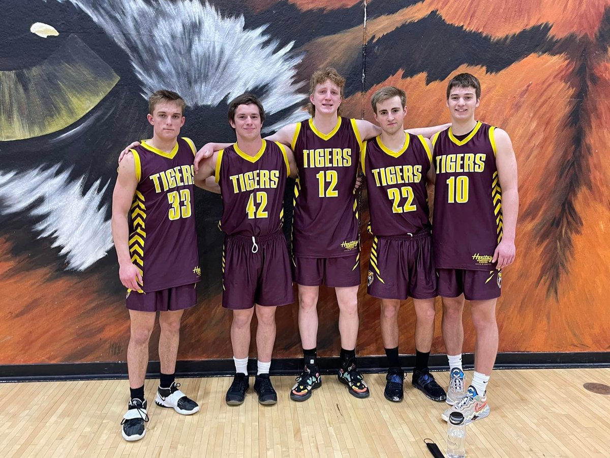 Just like that, the 2021-2022 season is history. I can’t put into words how much these seniors shaped the Stewartville Basketball culture. 20 Wins, a conference championship, and plenty of memories made along the way. Best of luck in the future. #ThankYouSeniors