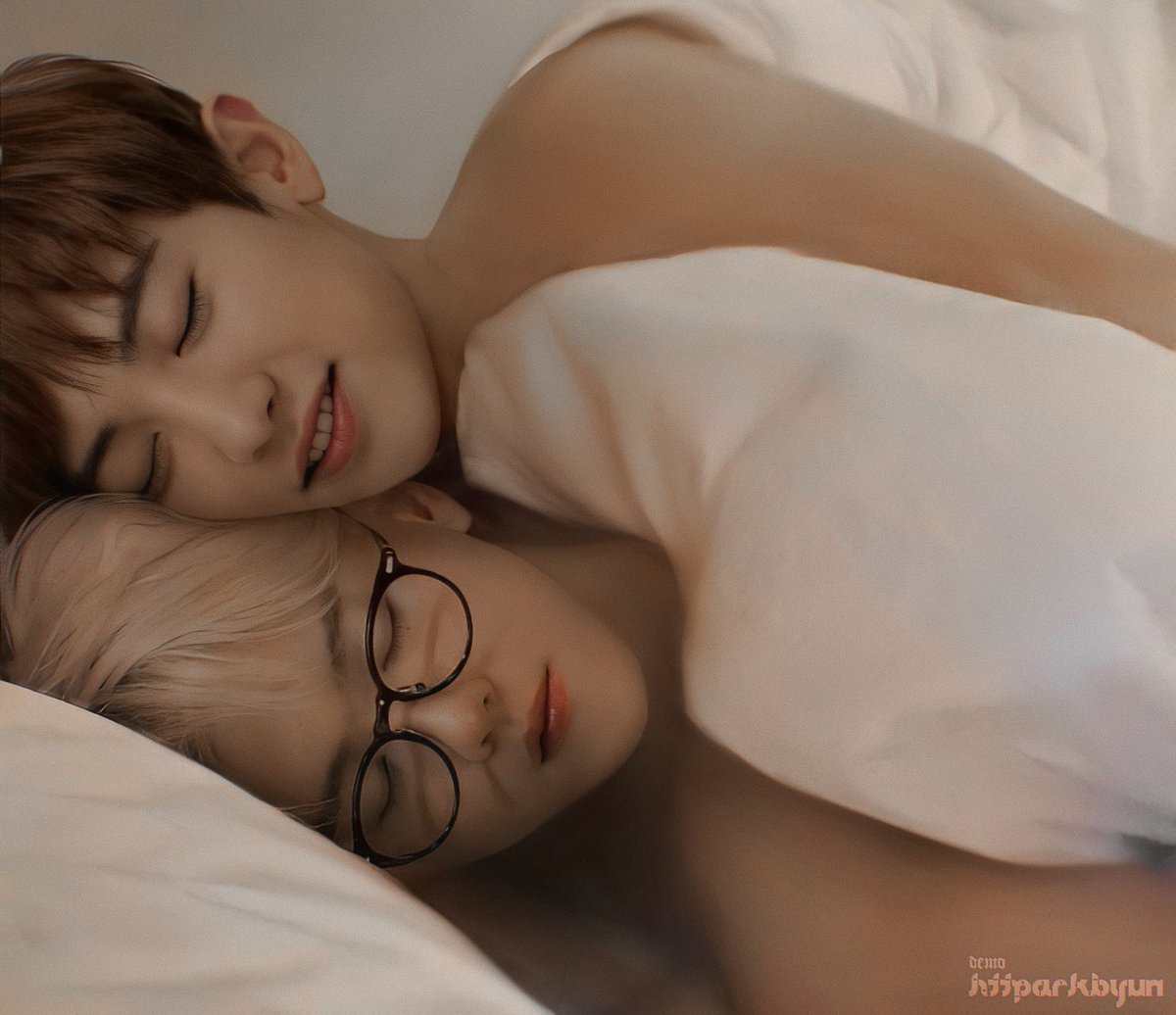 httparkbyun's tweet photo. Chanbaek🖤
#CHANYEOL #Baekhyun
#exo #chanbaek @weareoneEXO https://t.co/TtTexH9SUI
