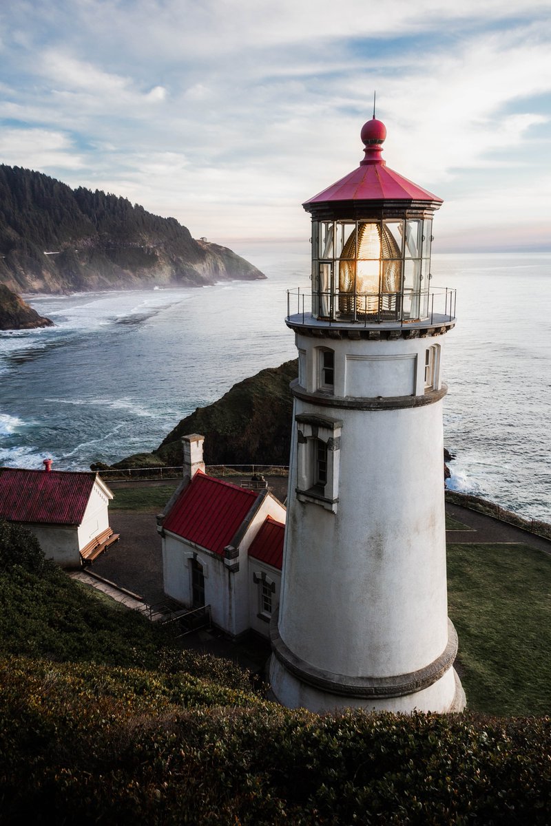 Chandler_Photos's tweet photo. Sundays are for Lighthouses. https://t.co/6wDlJXsnNW