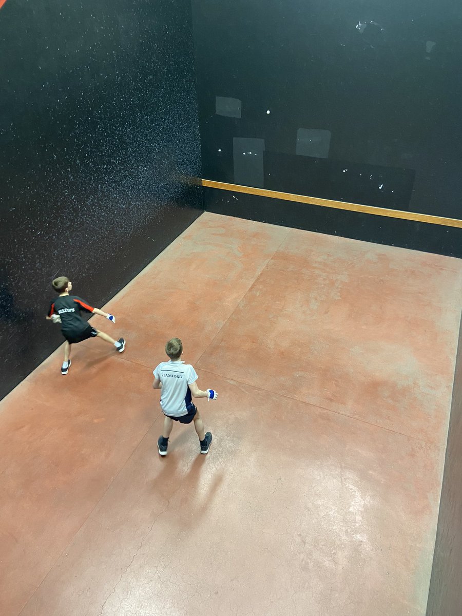 EdBurrows8's tweet photo. U13 Rugby Fives National 2022. Great turnout and play from Stamford Boys &amp; Girls! #rugbyfives https://t.co/FcnpJsraD6