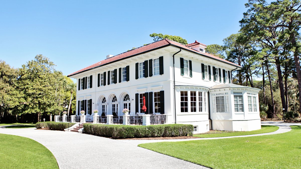 Who doesn't love exploring the Historic District? Cherokee is a beautiful as the flower that it is named for.
