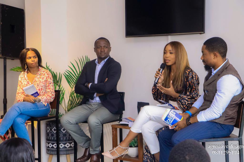 GEchangeons's tweet photo. Nous avons déconfiné l’intelligence grâce à l’échange le samedi 12 mars au restaurant le BAO avec @Simeon_5 essayiste congolais. 

Le café Literraire organisé par le @GEchangeons à travers la commission Arts &amp; culture avait pour thème:  « Nos Grandes Causes Communes ». https://t.co/fFJxKk1LNW